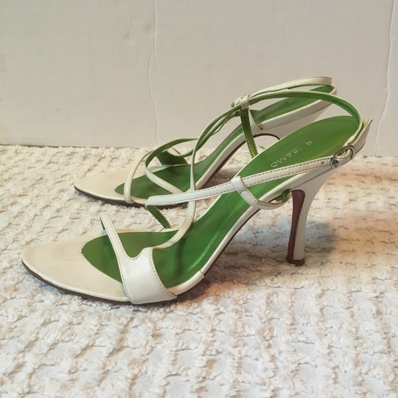 Iramo White Strappy Sandal Size 7 - Picture 2 of 8